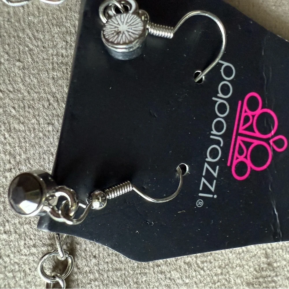 Paparazzi Silver Statement Necklace